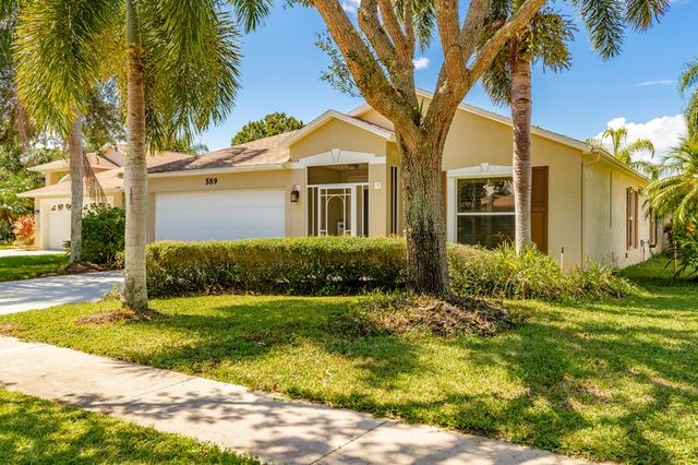 589 Willow Court, Sebastian, FL 32958