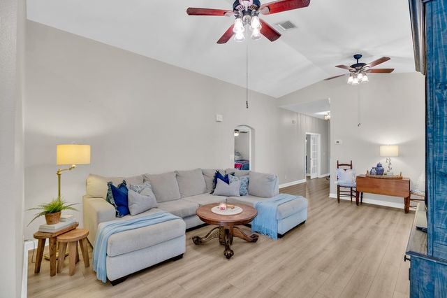 589 Willow Court, Sebastian, FL 32958