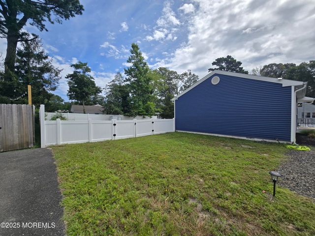 182 Baywood Boulevard, Brick, NJ 08723