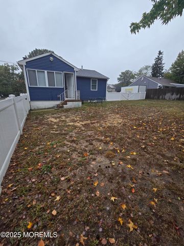 182 Baywood Boulevard, Brick, NJ 08723