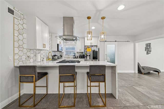 2120 Ronsard Road, Rancho Palos Verdes, CA 90275