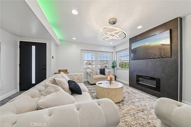 2120 Ronsard Road, Rancho Palos Verdes, CA 90275
