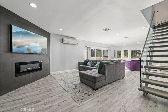 2120 Ronsard Road, Rancho Palos Verdes, CA 90275