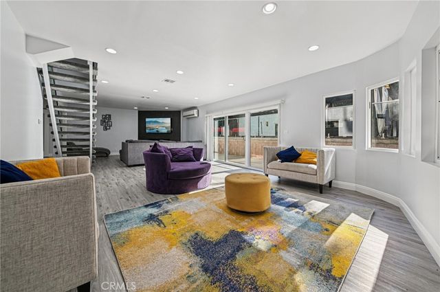 2120 Ronsard Road, Rancho Palos Verdes, CA 90275