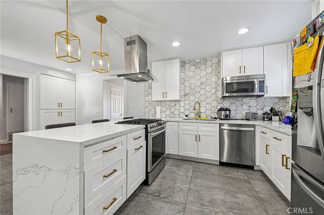 2120 Ronsard Road, Rancho Palos Verdes, CA 90275