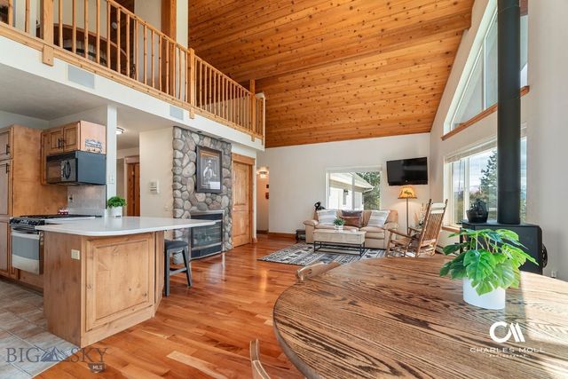 4025 Lake Point Drive, Helena, MT 59602