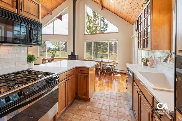 4025 Lake Point Drive, Helena, MT 59602