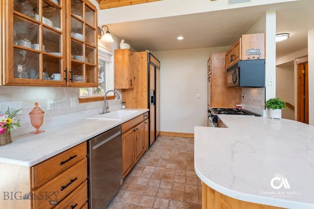 4025 Lake Point Drive, Helena, MT 59602