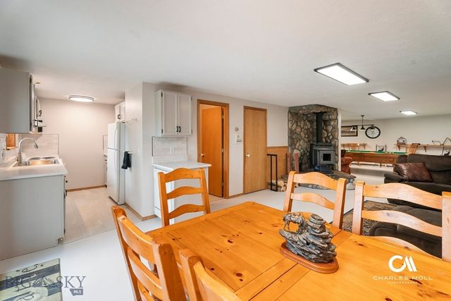 4025 Lake Point Drive, Helena, MT 59602