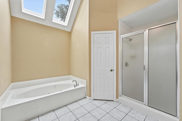 15718 Echo Lodge Drive, Houston, TX 77095