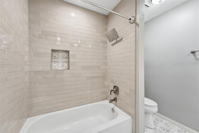 15718 Echo Lodge Drive, Houston, TX 77095