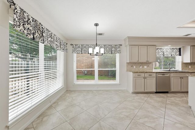 15718 Echo Lodge Drive, Houston, TX 77095