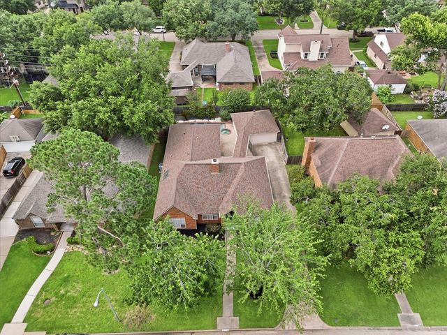 15718 Echo Lodge Drive, Houston, TX 77095