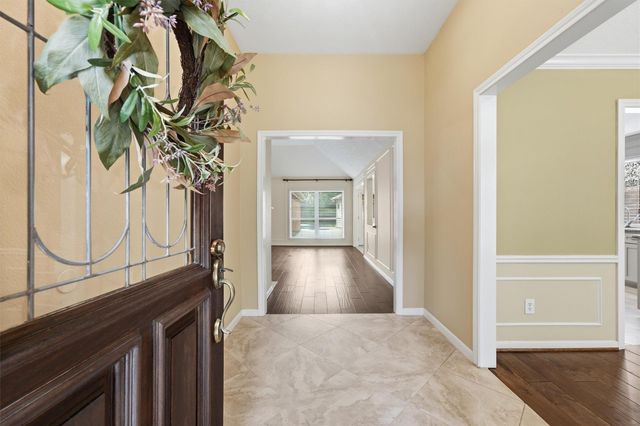 15718 Echo Lodge Drive, Houston, TX 77095