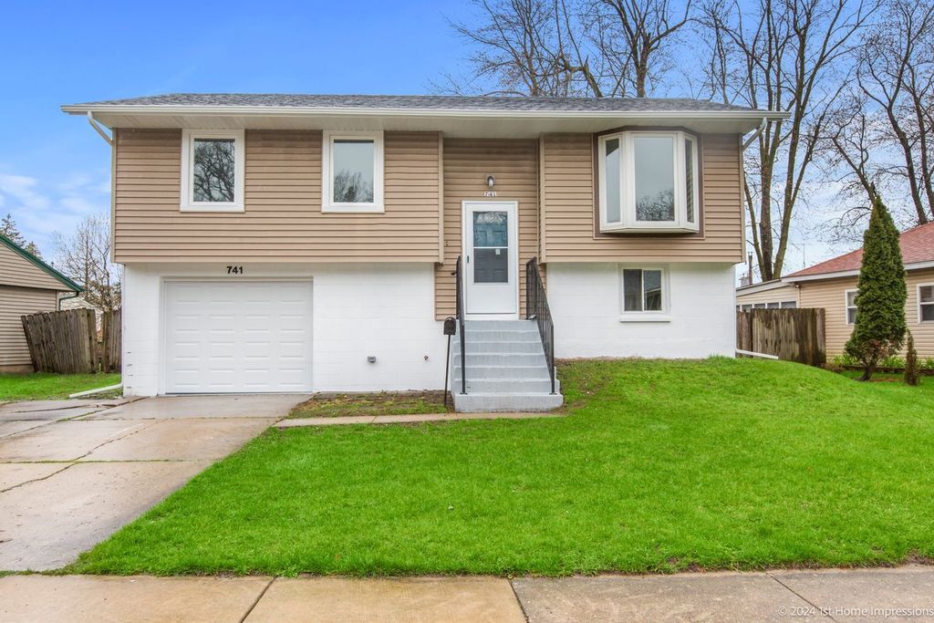 741 Yates Avenue, Romeoville, IL 60446