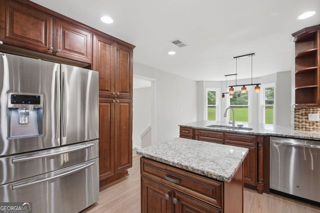 1960 Rocksram Drive, Buford, GA 30519