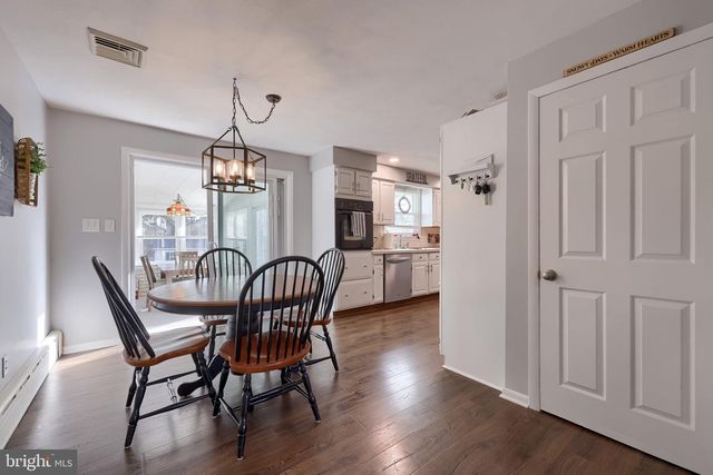 140 RIDGEFIELD DR, York, PA 17403