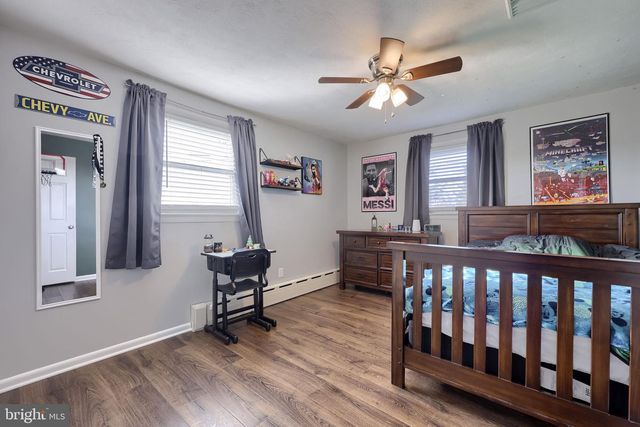 140 RIDGEFIELD DR, York, PA 17403