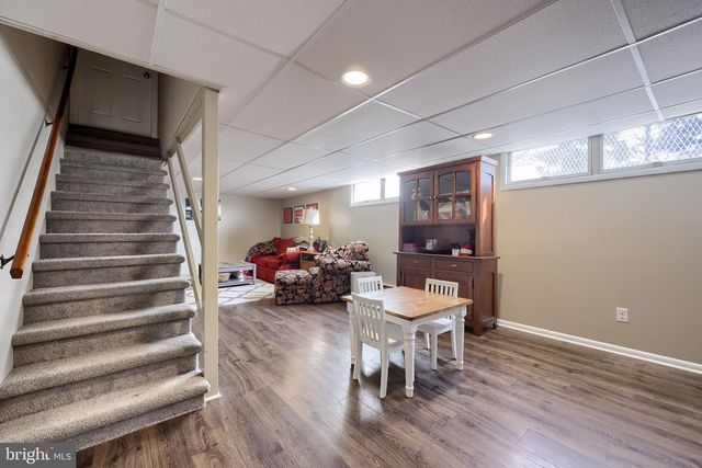 140 RIDGEFIELD DR, York, PA 17403