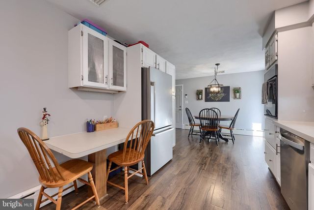 140 RIDGEFIELD DR, York, PA 17403