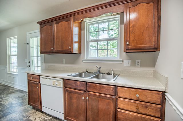 5024 Tricia Pl, Murfreesboro, TN 37129