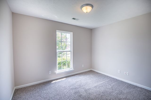 5024 Tricia Pl, Murfreesboro, TN 37129