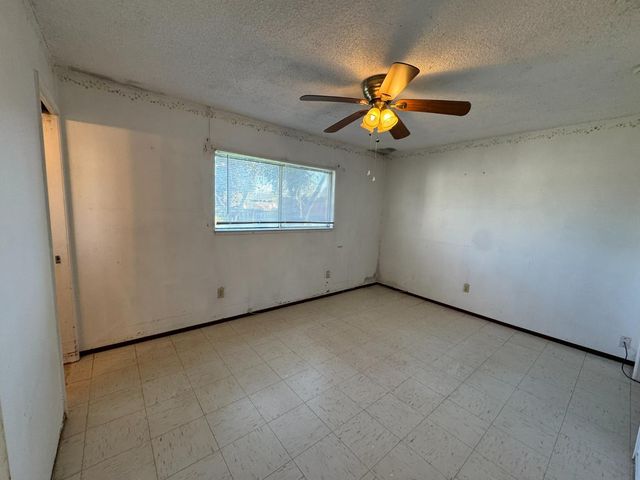 4201 Chalmer Ct, Denair, CA 95316