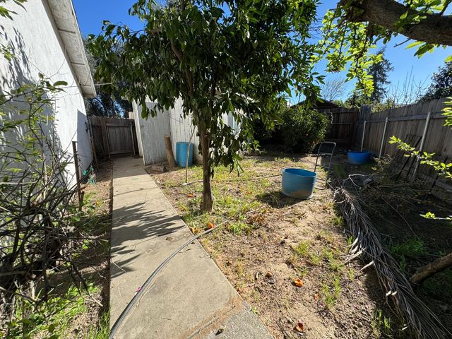 4201 Chalmer Ct, Denair, CA 95316