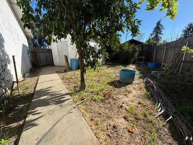 4201 Chalmer Ct, Denair, CA 95316