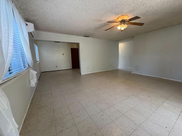 4201 Chalmer Ct, Denair, CA 95316