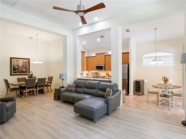 9513 SERRA COURT, Howey In The Hills, FL 34737
