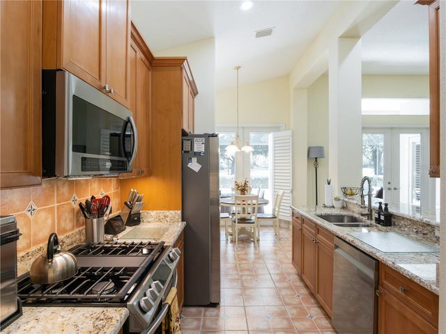 9513 SERRA COURT, Howey In The Hills, FL 34737
