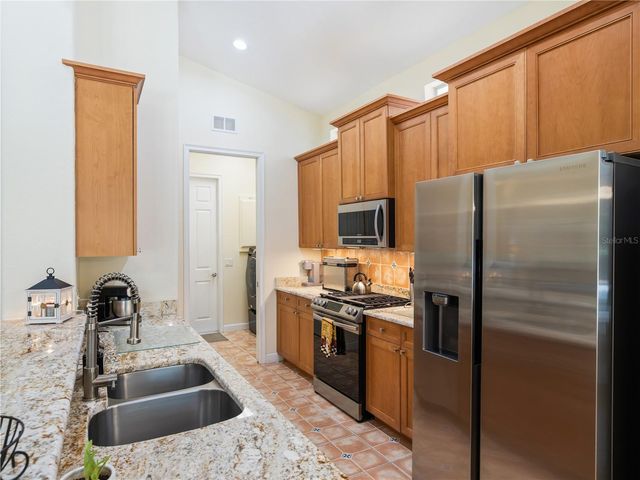 9513 SERRA COURT, Howey In The Hills, FL 34737
