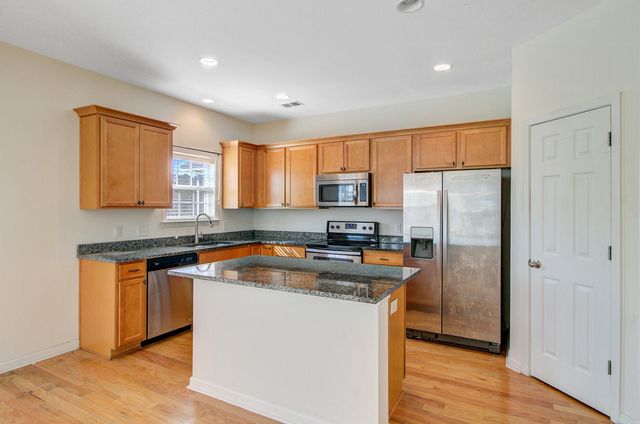 478 Foxbank Plantation Boulevard, Moncks Corner, SC 29461