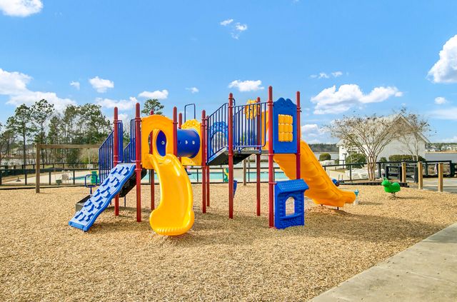 478 Foxbank Plantation Boulevard, Moncks Corner, SC 29461