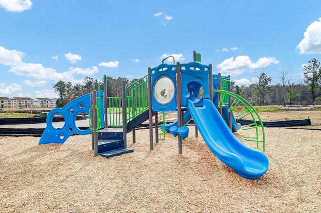 478 Foxbank Plantation Boulevard, Moncks Corner, SC 29461