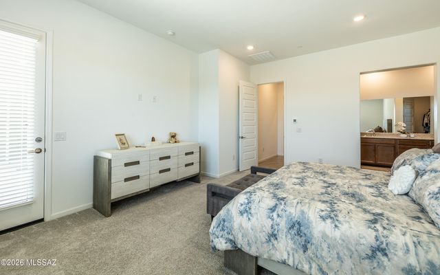 6561 W Antler Bend Place, Marana, AZ 85658