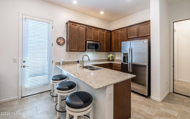 6561 W Antler Bend Place, Marana, AZ 85658
