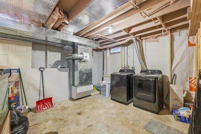 118 Highland AVENUE, Iron Ridge, WI 53035