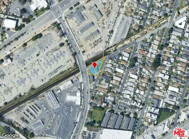 2211 S Genesee Avenue, Los Angeles, CA 90016