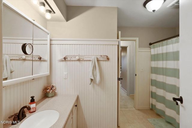 2859 County Road H, Swanton, OH 43558
