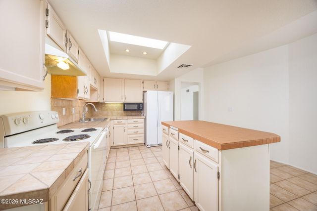 5840 E Hohokam Trail, Tucson, AZ 85750