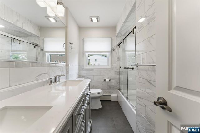 312 Glen Avenue 1st Flr, Palisades Park, NJ 07650