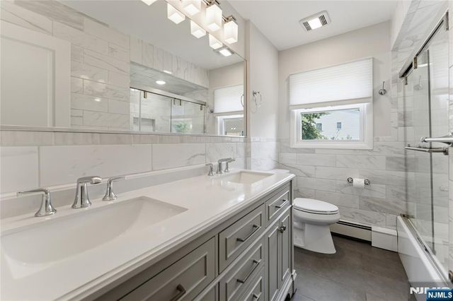 312 Glen Avenue 1st Flr, Palisades Park, NJ 07650