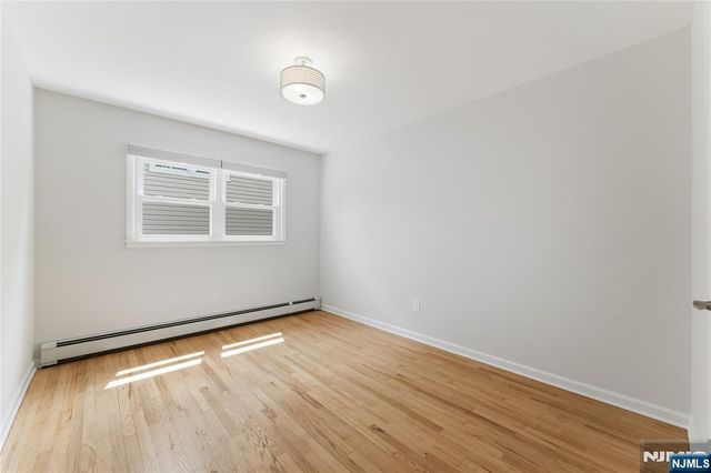 312 Glen Avenue 1st Flr, Palisades Park, NJ 07650