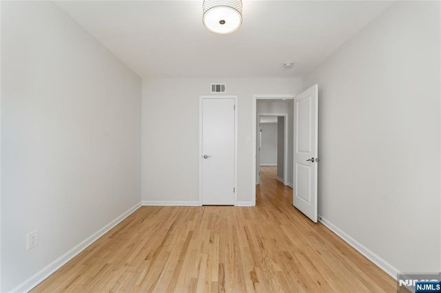 312 Glen Avenue 1st Flr, Palisades Park, NJ 07650