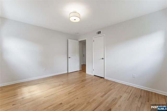 312 Glen Avenue 1st Flr, Palisades Park, NJ 07650