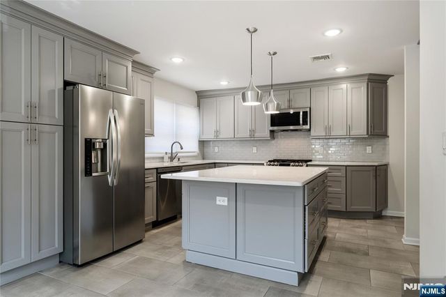 312 Glen Avenue 1st Flr, Palisades Park, NJ 07650