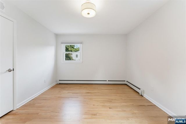 312 Glen Avenue 1st Flr, Palisades Park, NJ 07650