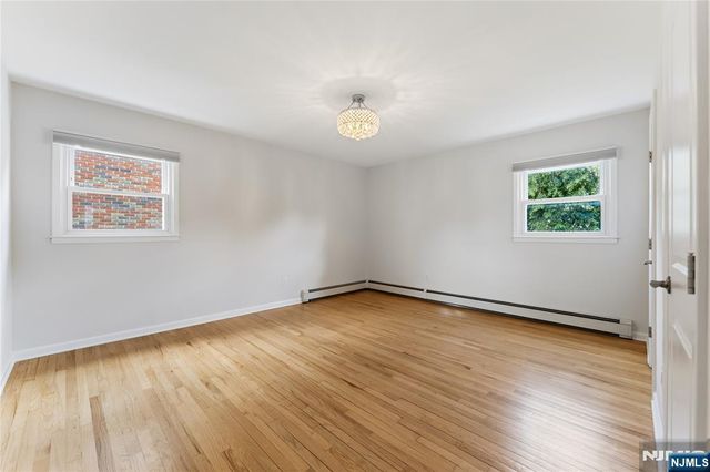 312 Glen Avenue 1st Flr, Palisades Park, NJ 07650